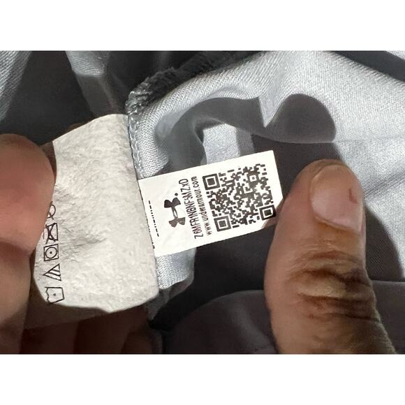 Men's Grey and Orange Under Armour T-Shirt – Good Condition - Picture 9 of 13